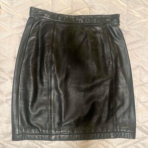 Wilsons black leather skirt